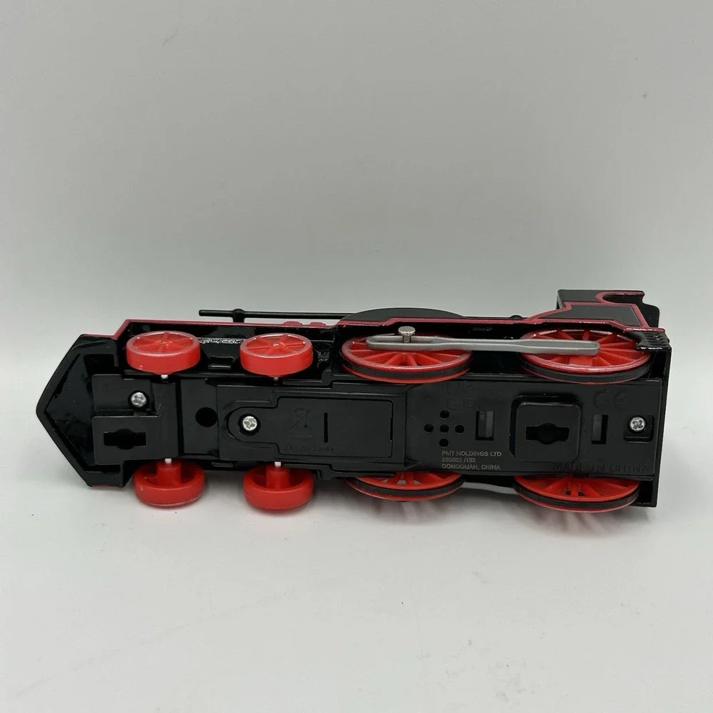 PMT‎ Holding Black Locomotive Train Flaw